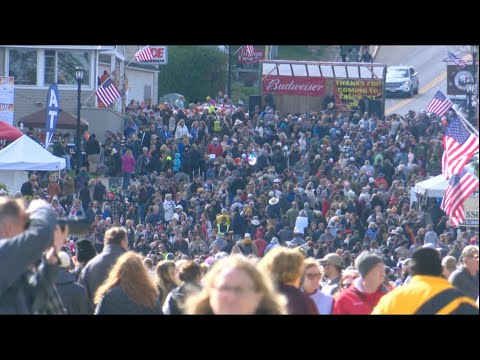 Tens of thousands flood northern Door County for 77th Fall Fest