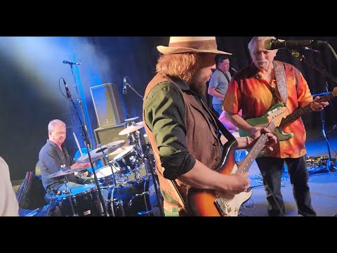 Oreo Blue + Earl & Them LIVE @ George's Majestic Lounge 4.11.2025 1