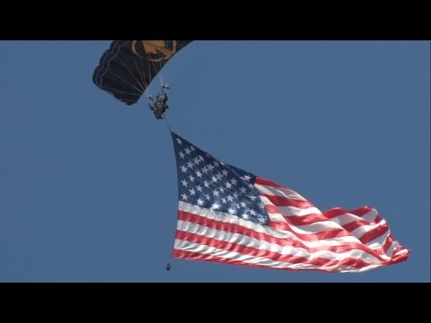 2017 Rhode Island ANG Open House & Airshow - USSOCOM Parachute Team