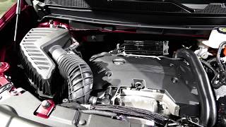 New 2018 GM Chevrolet Traverse SUV - How To Open The Hood & Access Engine Bay - 2017 LA Auto Show