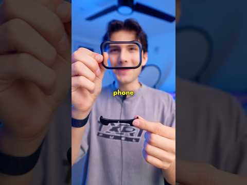 Trying the Most MINIMALISTIC Phone Case Again