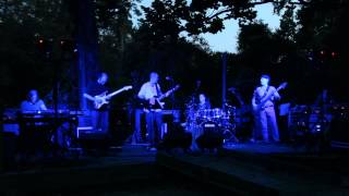 Liquid Bridge perfoms Dreams