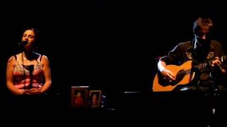 Kasey Chambers &amp; Shane Nicholson - One More Year (Live)