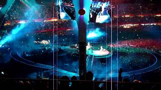 U2 - The Return of the Stingray Guitar/Beautiful Day (Vienna, Aug 30, 2010)