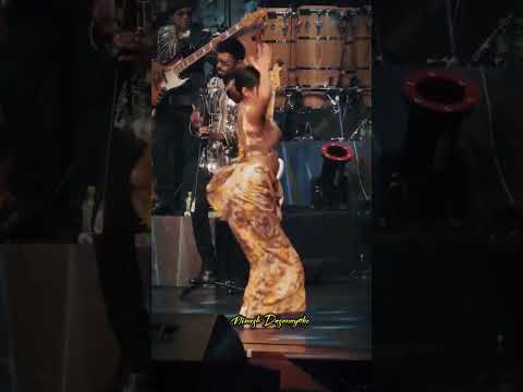 Marians Live in concert Nalin Perera performance with girl dance #dance #marians #nalinperera #girl