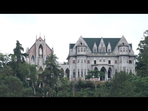 Você sabia? Friburgo agora tem um castelo em estilo gótico medieval