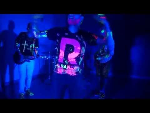 ''Vida tu me das'' (This is Living - Hillsong Young & Free cover) - Revival Band (ft Abraham Mc)