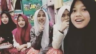 Download lagu balasan 'ADUH AA NENG RINDU' versi santriwati (santri putri) mp3 Download lagu balasan 'ADUH AA NENG RINDU' versi santriwati (santri putri) mp3