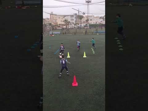 U10 Warm Up passing drill with both foot passe avec les deux pieds #football #training #U10 #passing