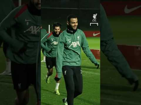 GAKPO v SZOBOSZLAI SHOOTING CHALLENGE 🎯 #shorts #football #soccer