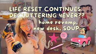 Life reset at 33: hard reboot, decluttering my home, new desk, cooking
