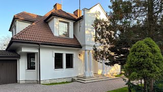 Piękna , rodzinna rezydencja położona przy ulicy Jagiellińskiej - Ursynów 