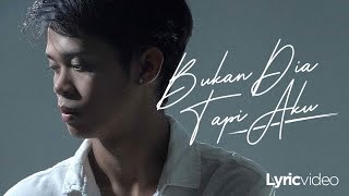Download lagu Aulia Rahman - Bukan Dia Tapi Aku (Lyric Video) mp3