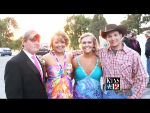 Town of Roby Mourns Death of Two Young Men