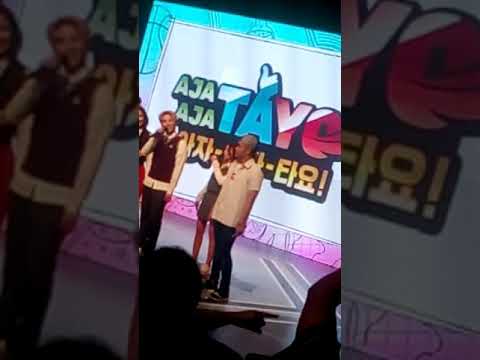 Euijin and Lex giving message to fans in Korean