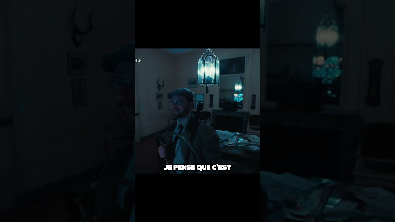 POV : t'es la commère du quartier à sa fenêtre thumbnail