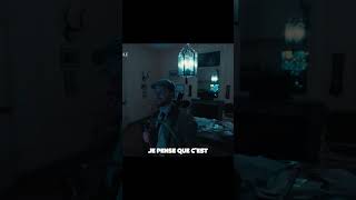 POV : t'es la commère du quartier à sa fenêtre thumbnail