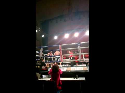 Denis Liebau gegen Istvan Zeller