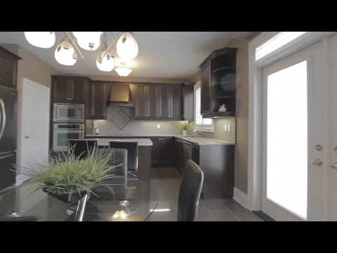 7 Darlet Avenue, Ajax