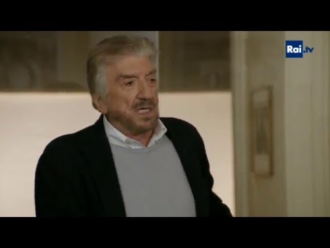 Gigi Proietti - La barzelletta del "posto vuoto allo stadio"