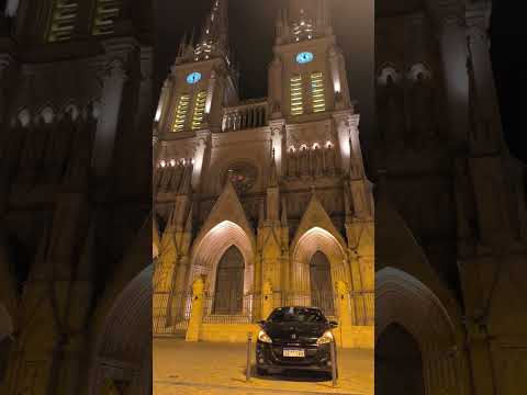 Una vueltita a #lujan #buenosaires #argentina #peugeot #208 #noche
