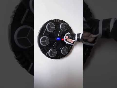 Боксерская груша-доска музыкальная с LED подсветкой тренажер-мишень для бокса настенная интерактивная игрушка для детей и взрослых - фото 1 - id-p3242674559