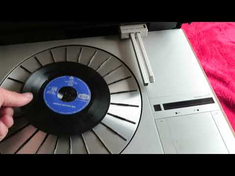 BEOGRAM 4000 Tangential Bang & Olufsen 50 years old.