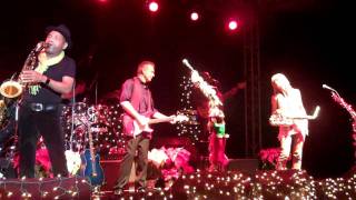 Peter White and MIndi Abair perform "Happy Christmas" &amp; "Oh Holy Night"