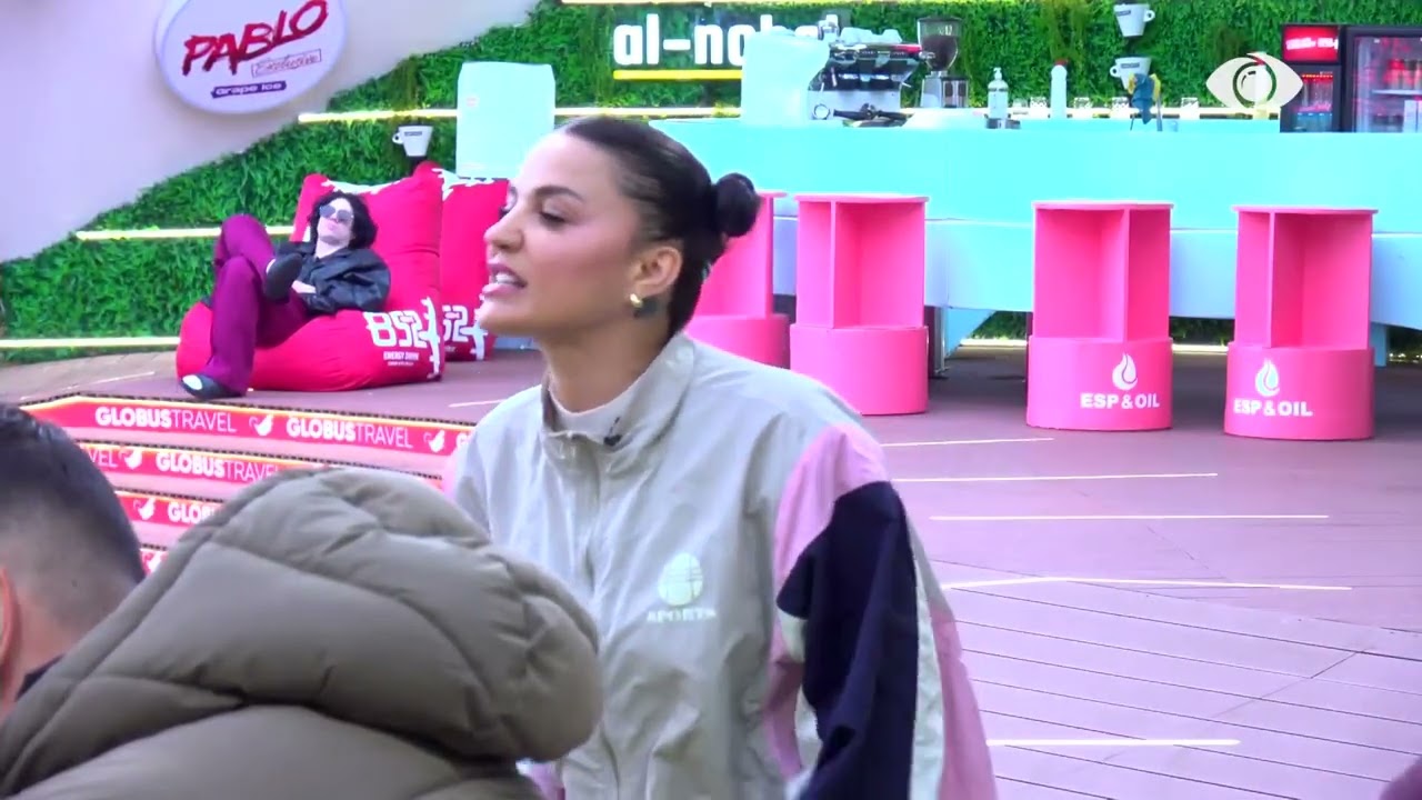 Debatin me Inën bëje tek e tek…/ Miri këshillon Stelinën