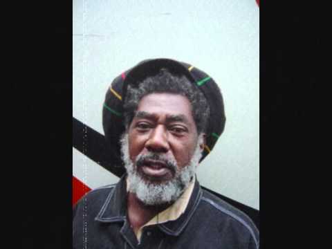 CRAZY BALDHEAD DUB # 1 GUSSIE P MEETS JOHNY CLARKE IN DUB    TAKEN FROM DUD FE DUB VOL 1