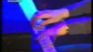Gianna Nannini al piano OH MARINAIO (chitarra:Marco Colombo)