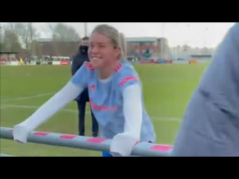 Manchester United Women Fans Singing 'Tooney & Lessi Russo' Song to Alessia Russo