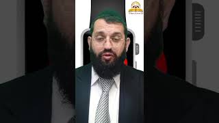 האם מותר לענוד שעון ספורט בשבת? הרב אושרי אזולאי (קו ההלכה הספרדי) - התמונה מוצגת ישירות מתוך אתר האינטרנט יוטיוב. זכויות היוצרים בתמונה שייכות ליוצרה. קישור קרדיט למקור התוכן נמצא בתוך דף הסרטון