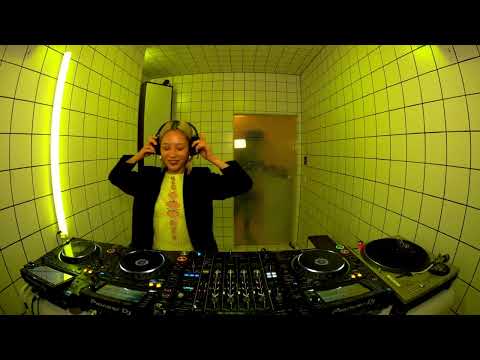 machìna | HÖR - Jan 4 / 2023