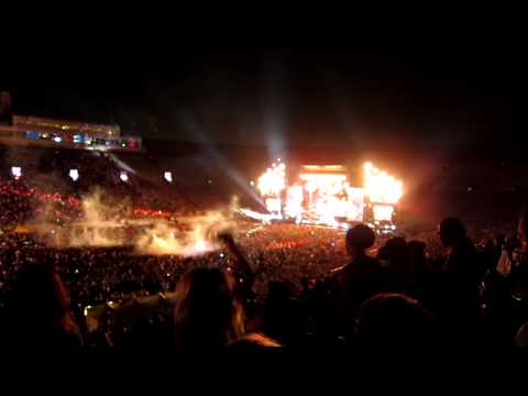 Swedish House Mafia - Shapeshifters Lola's Theme - EDC 2010 HD #4