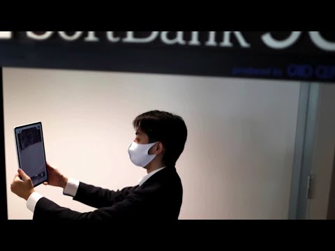 軟銀獲利，但科技投資受挫 (SoftBank posts profit, but tech investments sting)