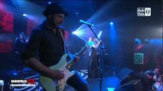 NOEMI  - BAGNATI DAL SOLE - LIVE @ RADIOITALIA2014