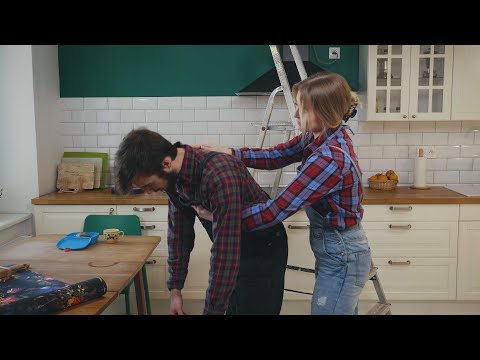 How to help someone choking? TAURON I fuses Turn on at work