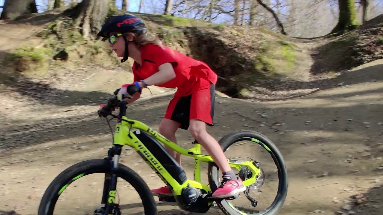 Vélo tout terrain électrique - 24 pouces (130–155 cm)