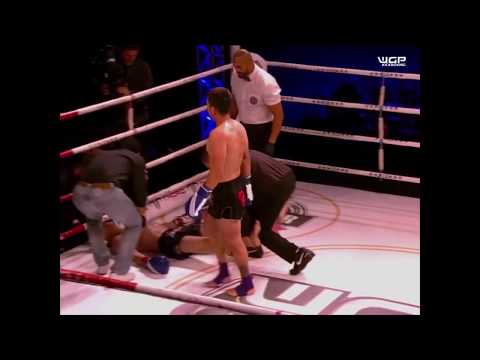 CRAZY KICK KNOCKOUT OF THE CENTURY!!!