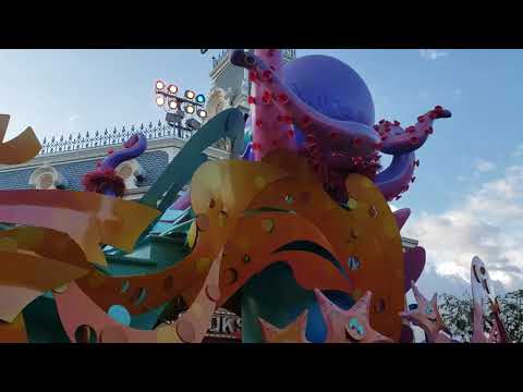 Mickeys soundsational parade Disneyland park may 2019
