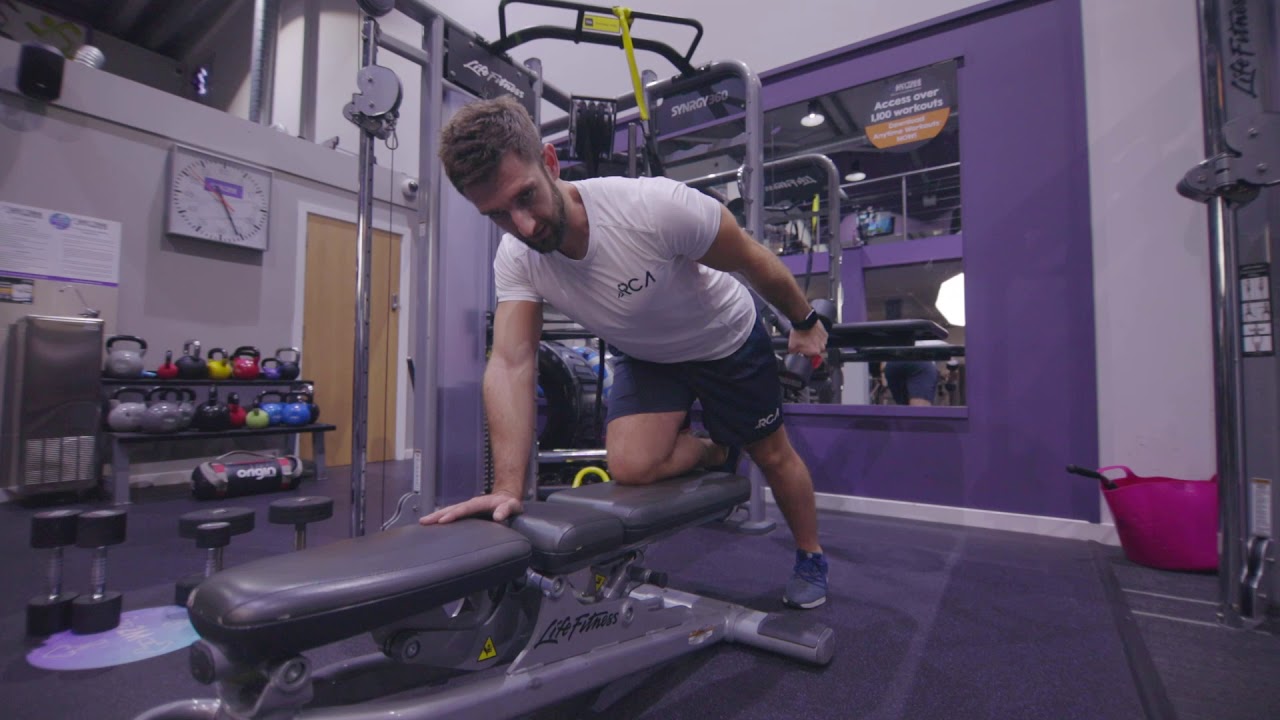 Dumbbell Single Arm Tricep Kickback - RCA Fitness