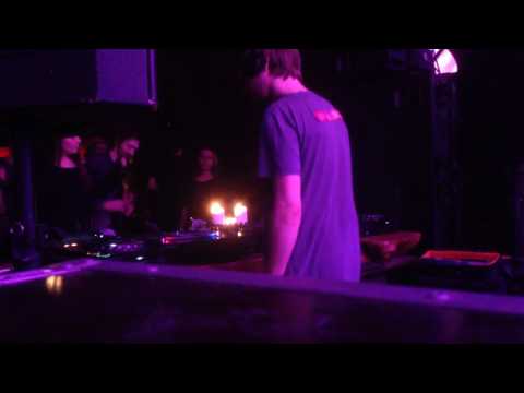 Stab9 | tINI and the Volks | Gazgolder club