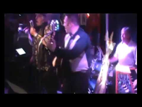 10 Cats down  and Lou Depryck - Roll over beethoven versus Ca Plane pour moi