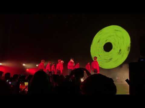 [SEVENTEEN: The Diamond Edge Tour in Chicago] Crazy in Love 170818