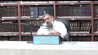 הרב אברהם עובדיה :  אצל ה' לא צריך פרוטקציה . (כולל חזון עובדיה) - התמונה מוצגת ישירות מתוך אתר האינטרנט יוטיוב. זכויות היוצרים בתמונה שייכות ליוצרה. קישור קרדיט למקור התוכן נמצא בתוך דף הסרטון