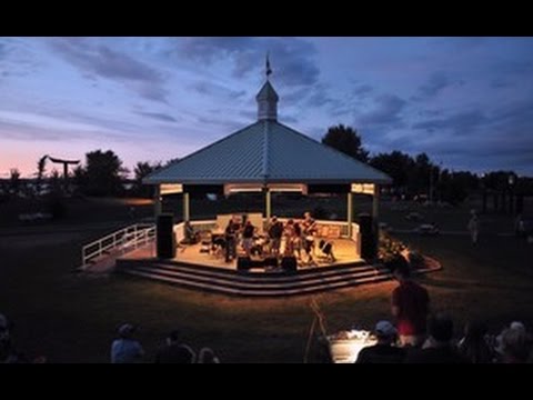 An Evening at the Pembroke waterfront Amphitheatre 