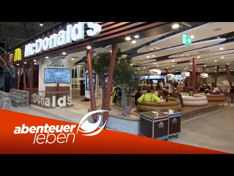 The burger empire is expanding: New McDonald's flagship store | Abenteuer Leben | Kabel Eins