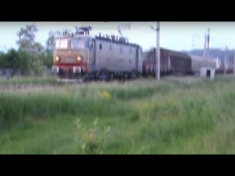 Tren de marfa pleaca din Suceava Vest catre Dorna cu EA744 - 1/2 - 2008