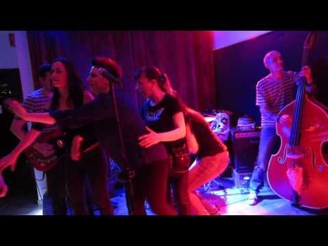 Freddie Fano y los Marijuana Trio I   Evidence Cafe Teatro 04 04 2014